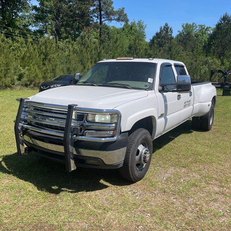 chevrolet silverado 3500 2002 1GCJK33112F145729 image chevrolet silverado 3500 2002 1GCJK33112F145729 image